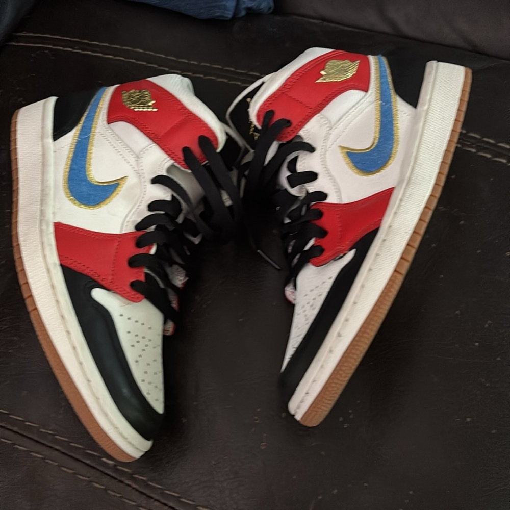 Air Jordan 1 Mid Let her Man - Picture 2 of 4